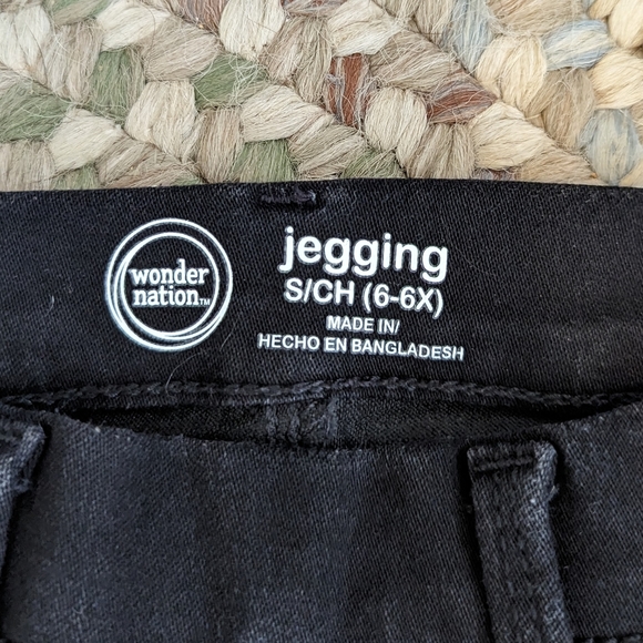 3/$10 Wonder Nation Jeggings (6-6X) - Picture 4 of 4